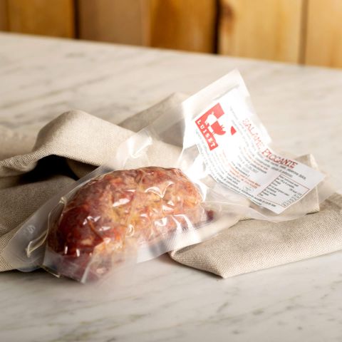 Pikante Salami aus dem Piemont